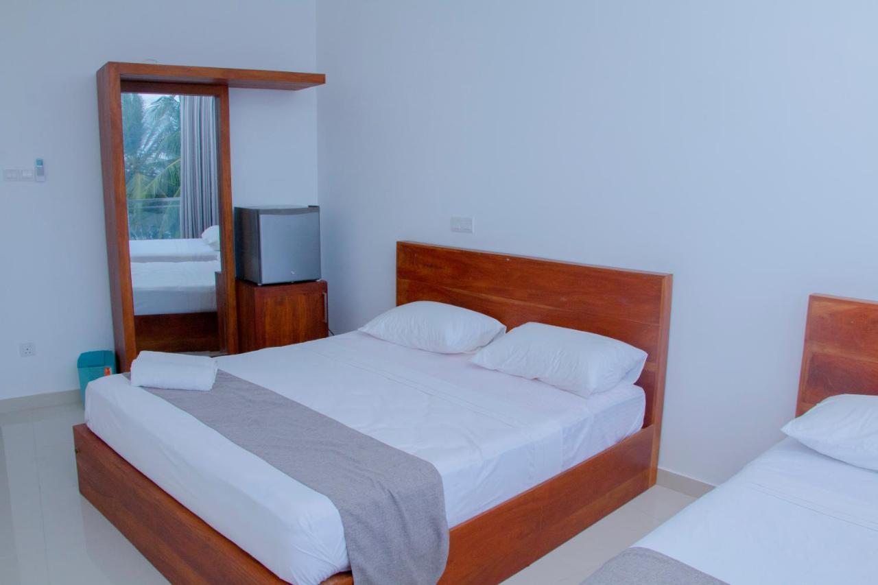 Marakolliya Beach Resort Tangalle Εξωτερικό φωτογραφία